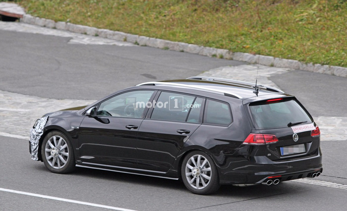 Volkswagen Golf Variant R