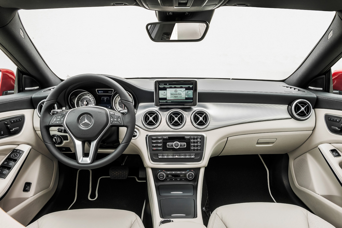 Mercedes-Benz CLA: Поколение Y