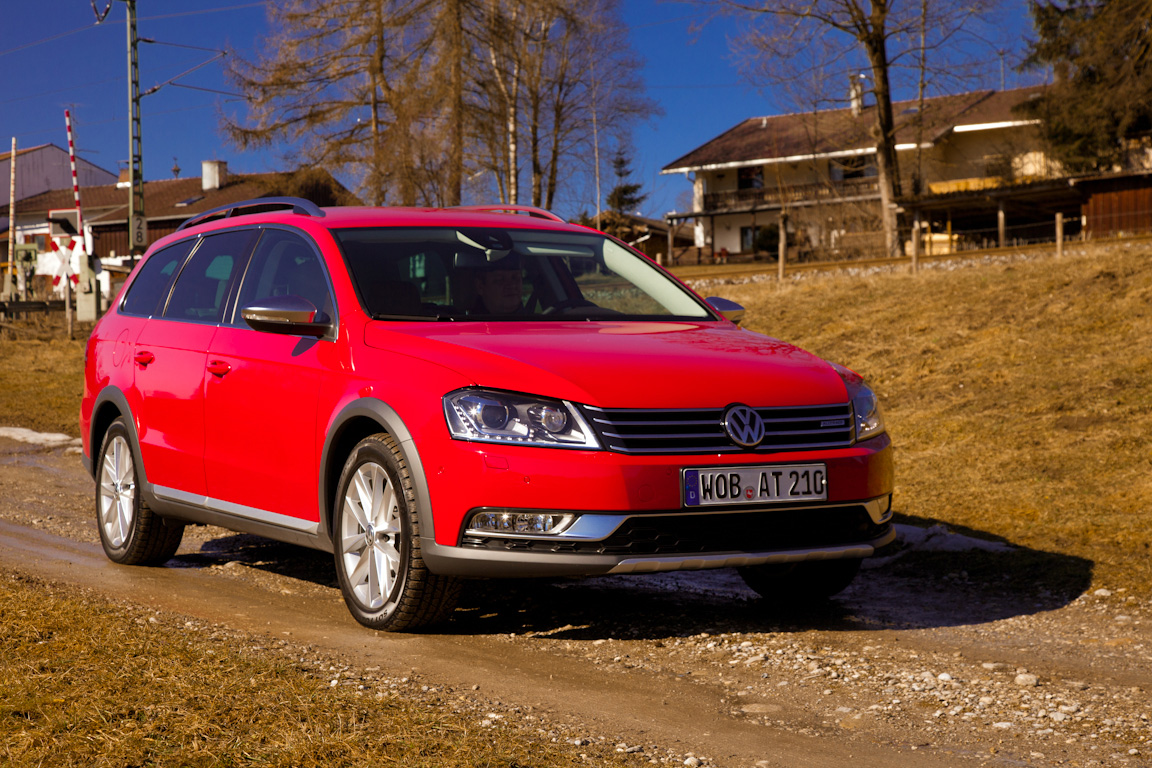 Volkswagen Passat Alltrack: Задачка для людей со стереотипным мышлением
