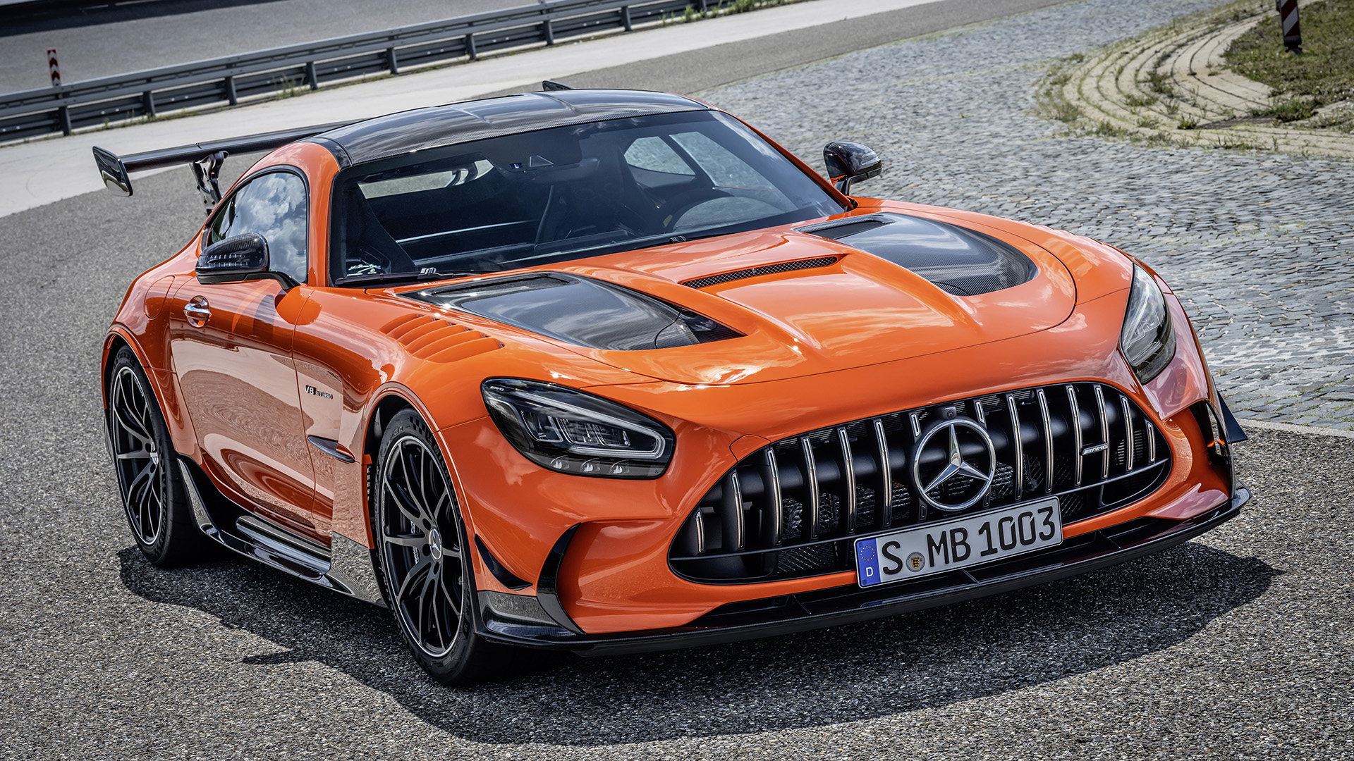 Mercedes-AMG GT Black Series Magma 