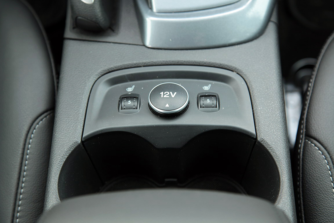 Ford Focus III: с хвостом или без?